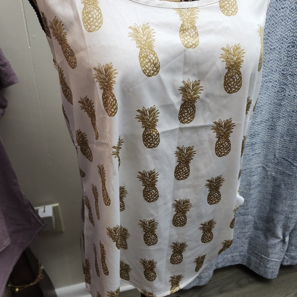 White and Gold Pineapple Camisole - Picture 1 of 3